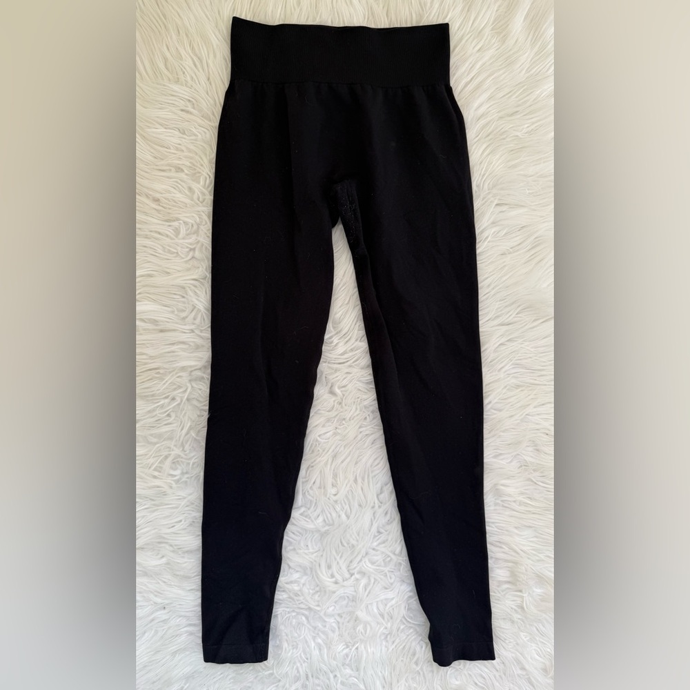 OQQ Contour Leggings - Picture 2 of 7